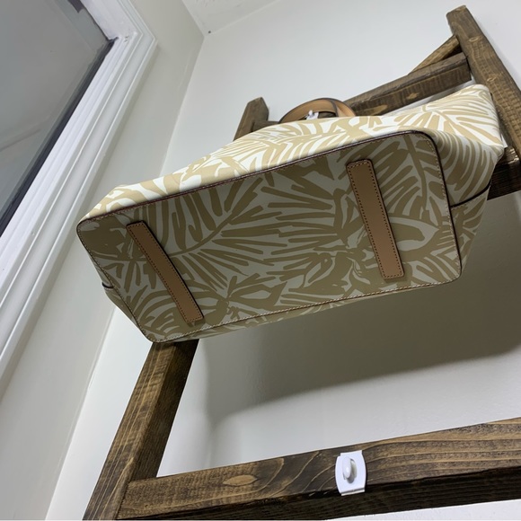 Kate Spade Palm Printed Tote Bag - Picture 12 of 16